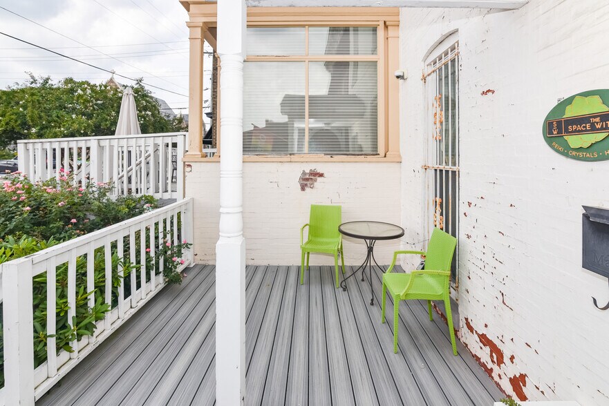 More Photos Of 3545 Chestnut Ave, Baltimore Office For Sale