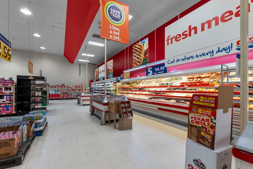 More Photos Of 121 S Sprigg St, Cape Girardeau Supermarket For Sale