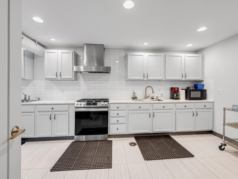 More Photos Of 2260 E 88th Ave, Denver Office Residential For Sale