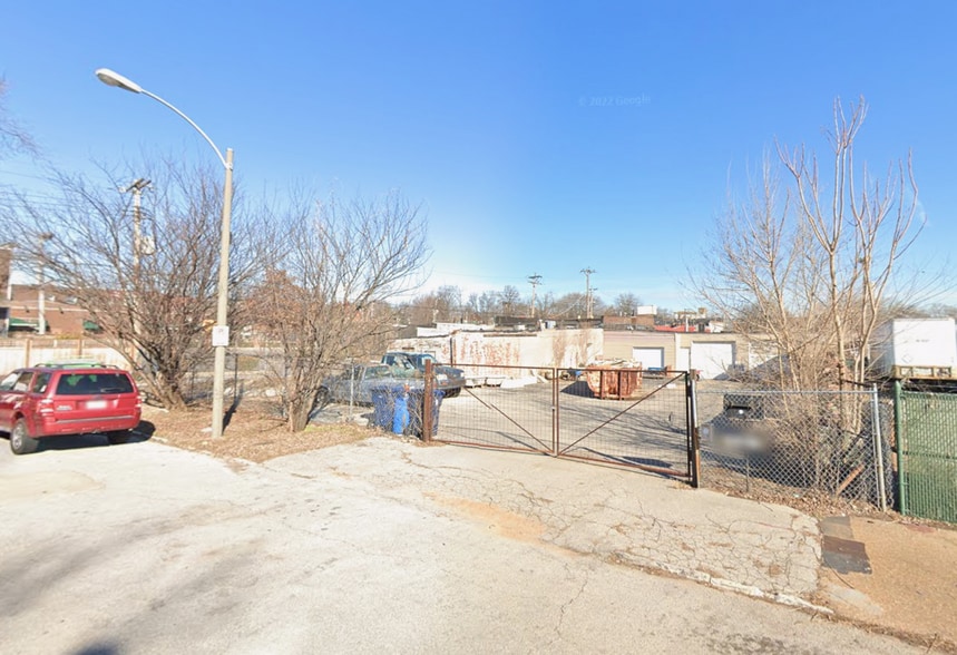 More Photos Of 2019 Cushing St, Saint Louis Industrial For Lease