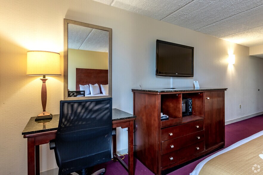 More Photos Of 10002 S Main St, Archdale Hotel For Sale