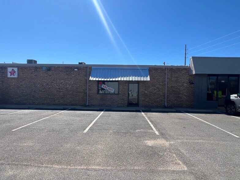 More Photos Of 537-553 Eastern Blvd, Montgomery Unknown For Lease