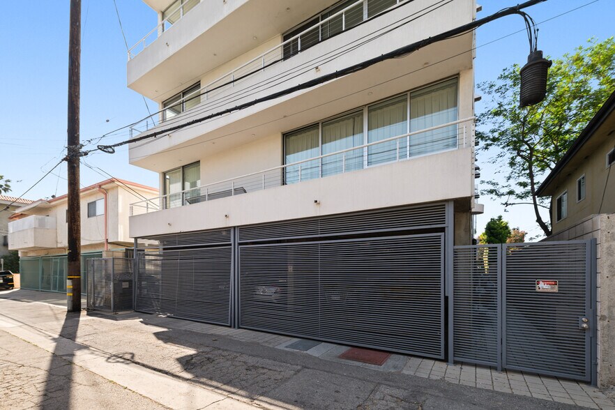 More Photos Of 12770 Caswell Ave, Los Angeles Apartments For Sale