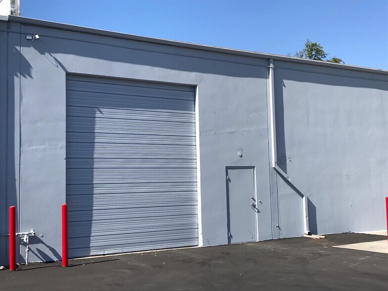 More Photos Of 1401 E Ball Rd, Anaheim Manufacturing For Lease