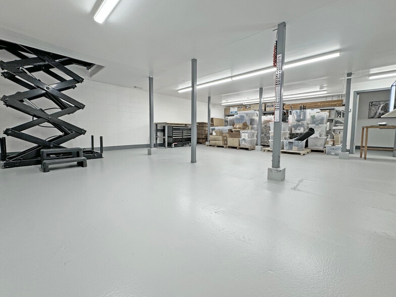 More Photos Of 1190B Shafter Ave, San Francisco Warehouse For Sale