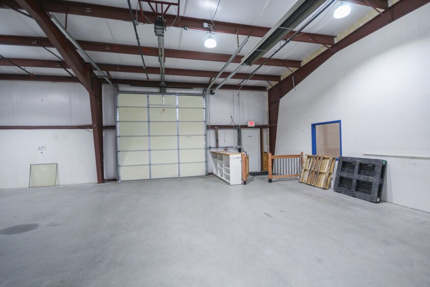 More Photos Of 1020 S Garfield Ave, Loveland Warehouse For Sale