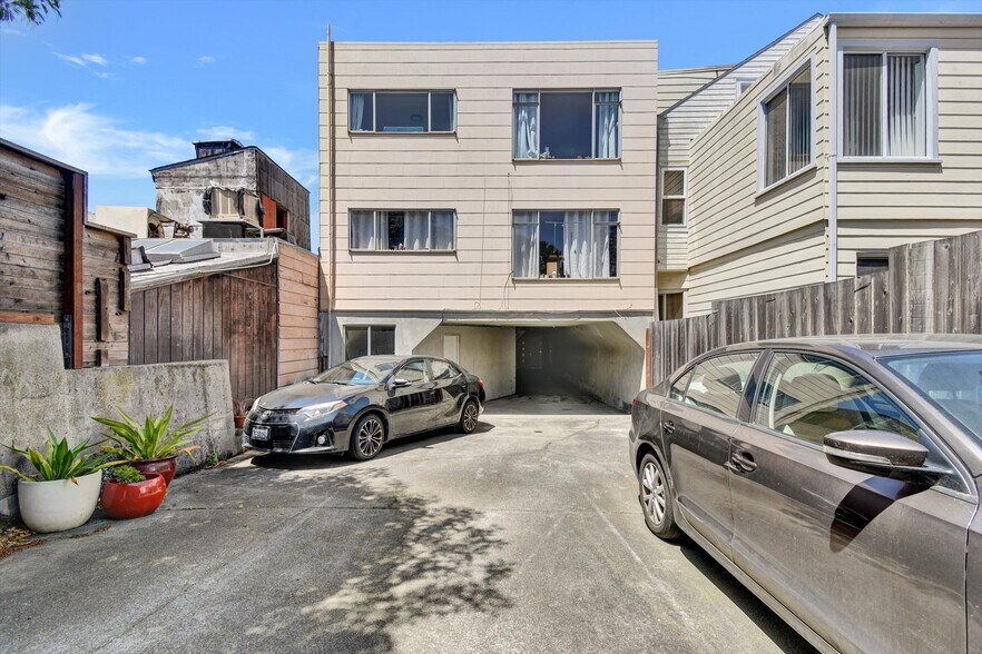 More Photos Of 1827 Clement St, San Francisco Apartments For Sale