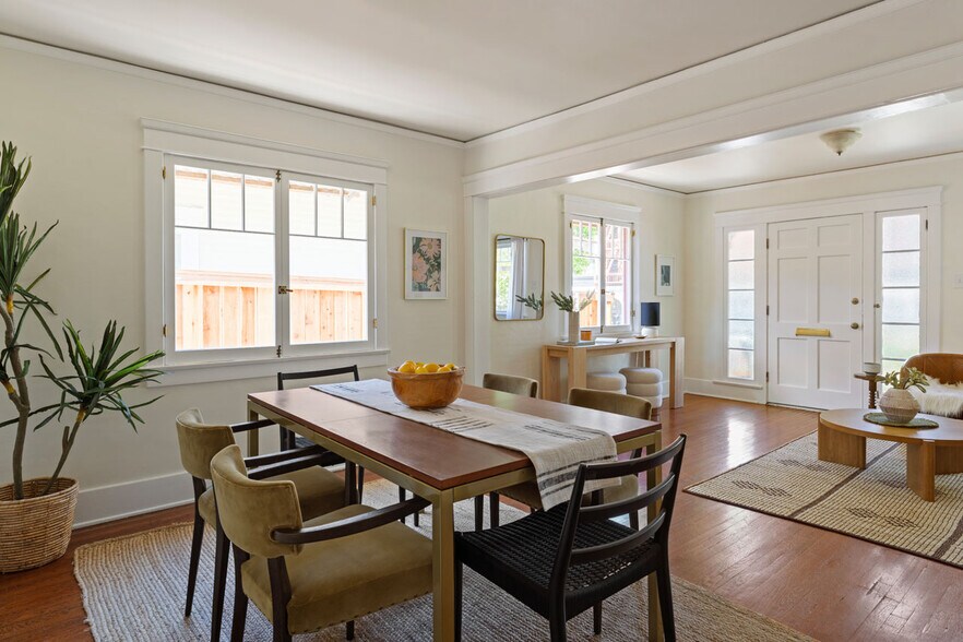 More Photos Of 1560 Morton Ave, Los Angeles Multifamily For Sale