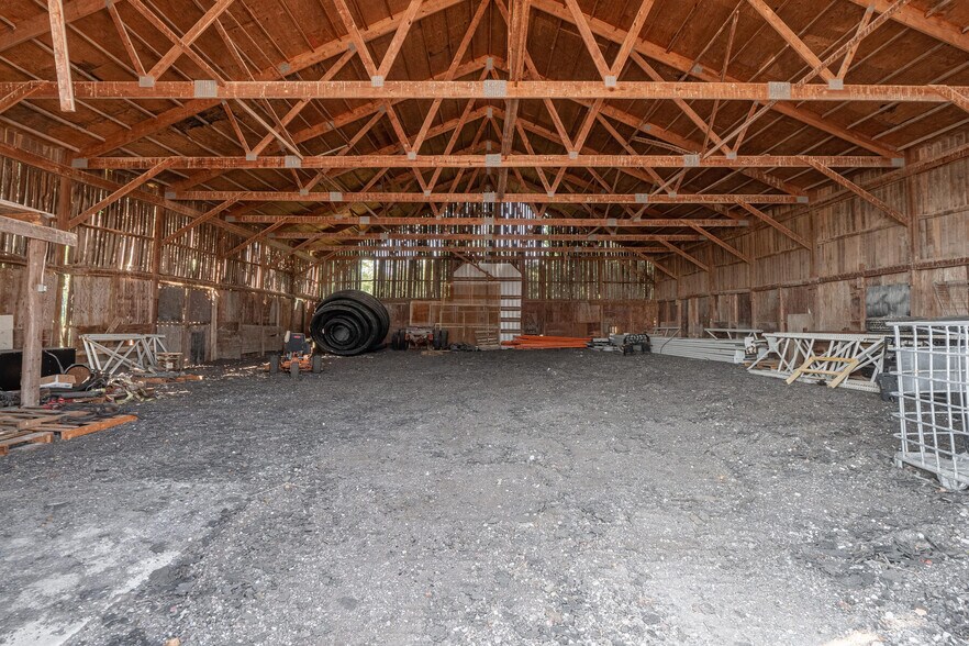 More Photos Of 1116 W County Road 450 N, Brazil Truck Terminal For Lease