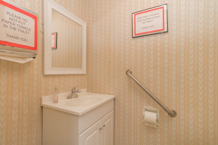 More Photos Of 603 Chester Ave, Bremerton Apartments For Sale