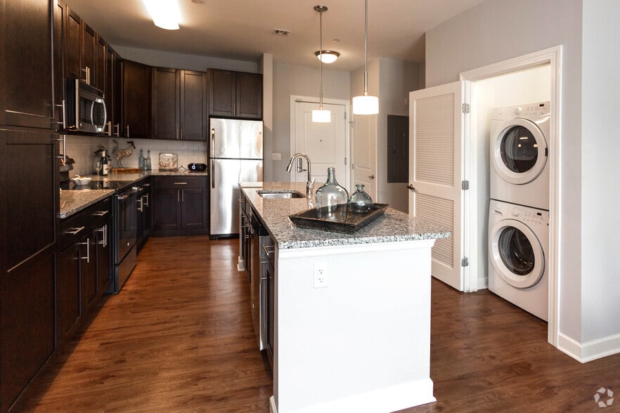 More Photos Of 1 Village Grn, Patchogue Apartments For Lease