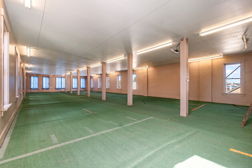 More Photos Of 222 W Plane St, Bethel Storefront For Sale