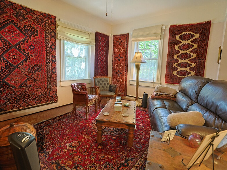 More Photos Of 19 Hill St, Goshen Office For Sale