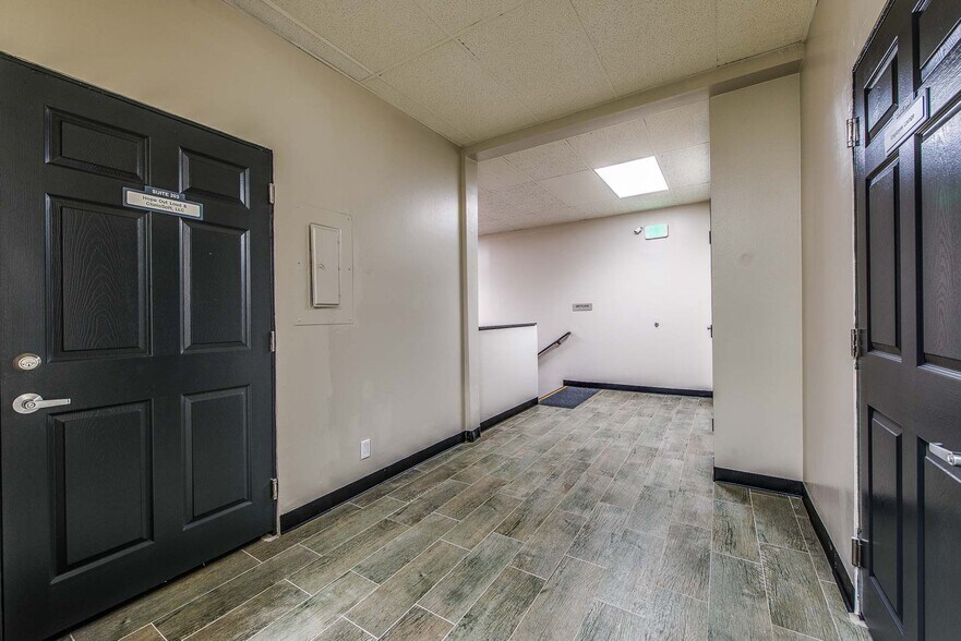 More Photos Of 1301 E Orangewood Ave, Anaheim Office For Sale