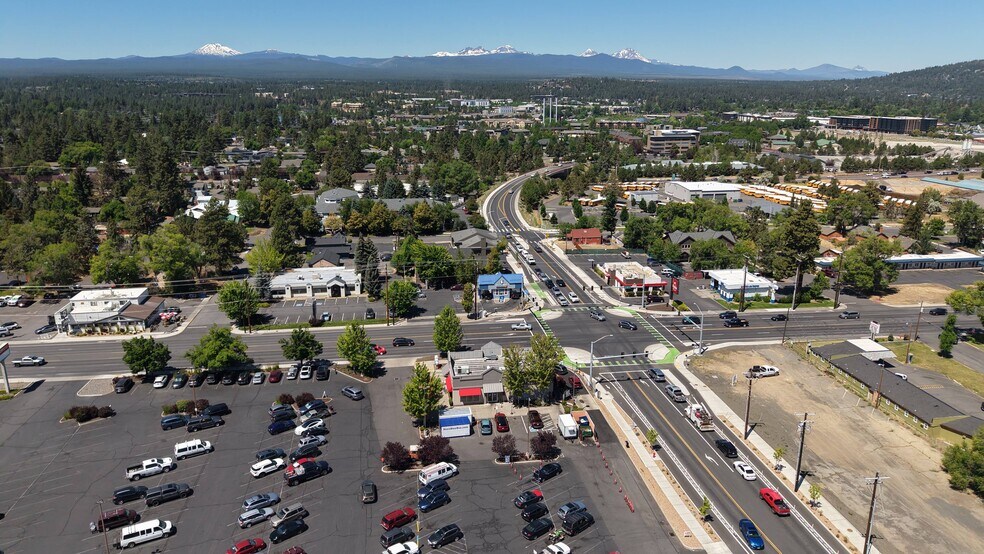More Photos Of 612 SE 3rd St, Bend Fast Food For Sale