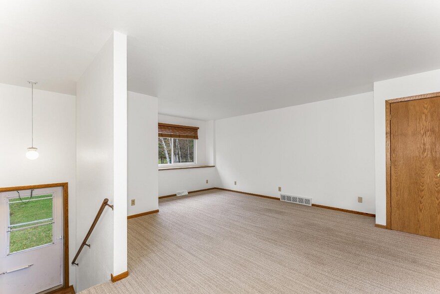 More Photos Of 11525 Harmony Ln, Woodruff Office For Sale