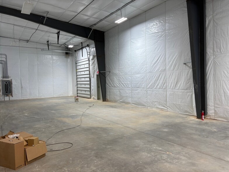 More Photos Of 3405 Wesley Chapel Stouts Rd, Monroe Warehouse For Lease