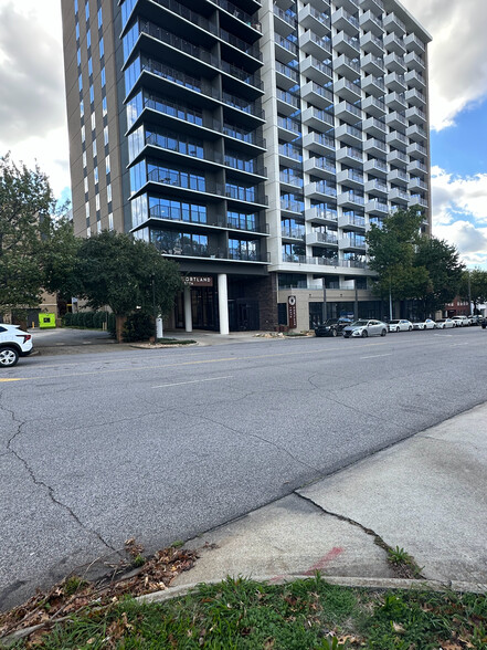 Primary Photo Of 2173 Highland Ave S, Birmingham Apartments For Lease