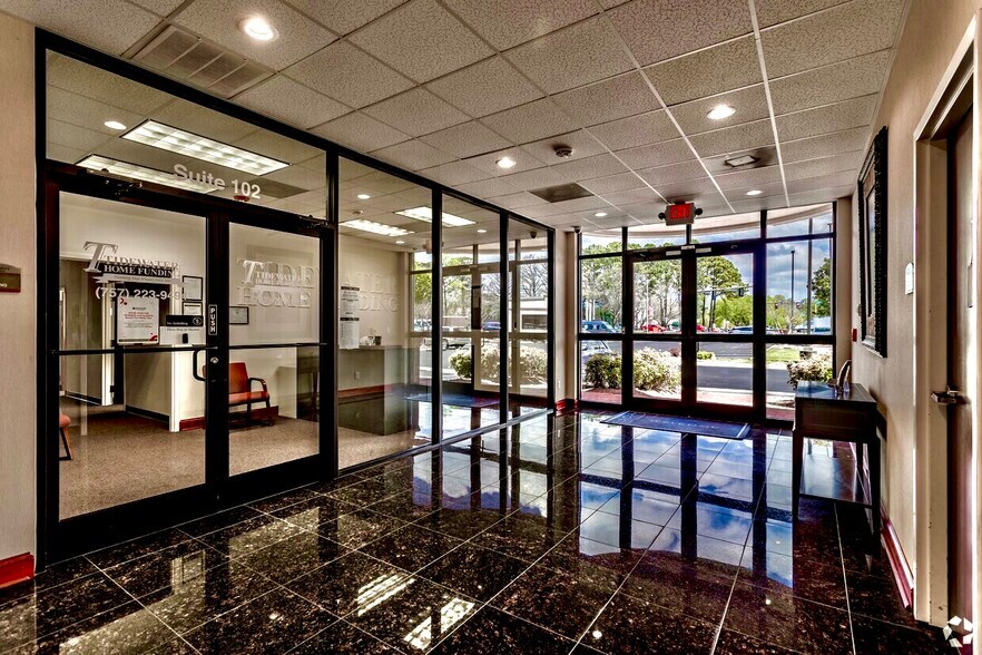 More Photos Of 11719-B Jefferson Ave, Newport News Unknown For Lease