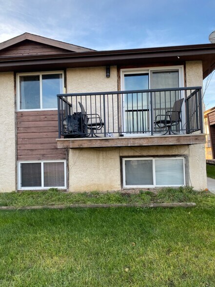More Photos Of 4903 49 Av, Glendon Apartments For Sale