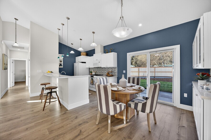 More Photos Of 25265 Carlsbad Ave, Davis Apartments For Sale