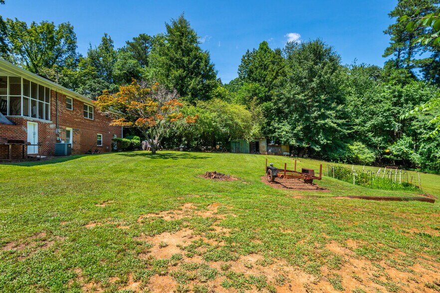 More Photos Of 4270 S Main St, Acworth Office For Sale