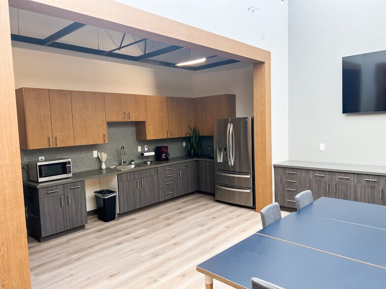 More Photos Of 55-65 N University Ave, Provo Office For Lease