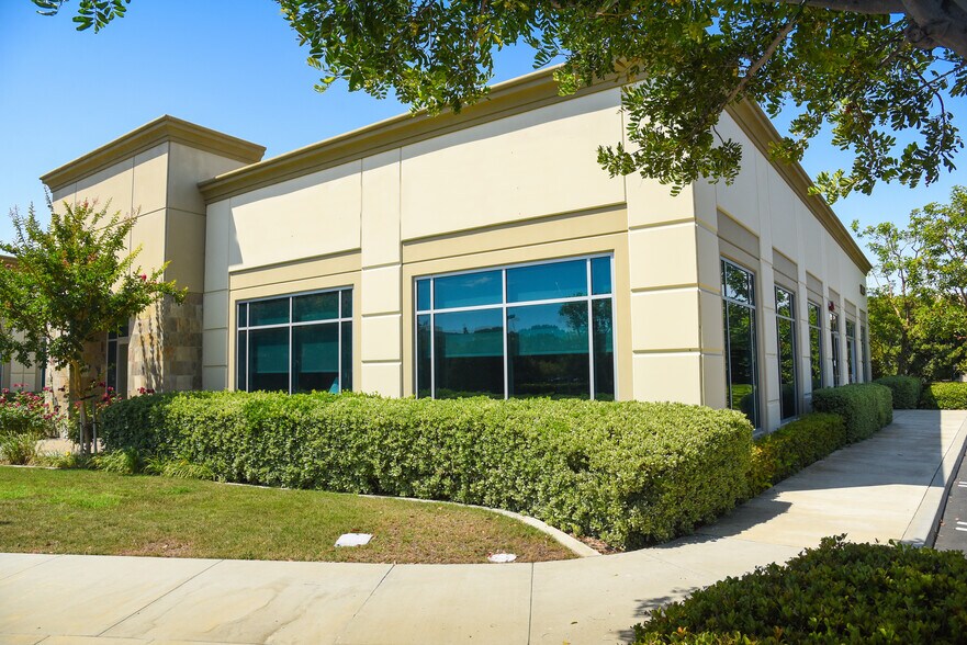 More Photos Of 26023 Acero, Mission Viejo Office For Lease