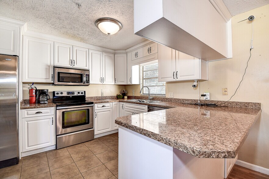 More Photos Of 11425 Sun Rd, Dade City Healthcare For Sale