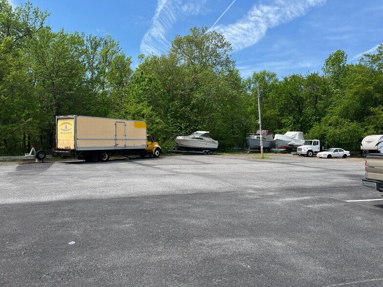 More Photos Of 800 Bowleys Quarters Rd, Middle River Bar For Sale