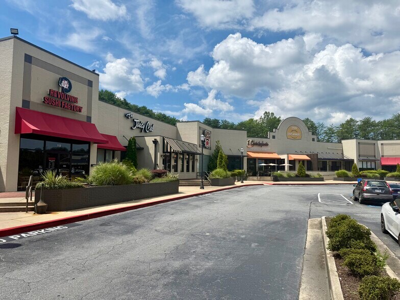 More Photos Of 2700 Town Center Dr, Marietta Unknown For Lease