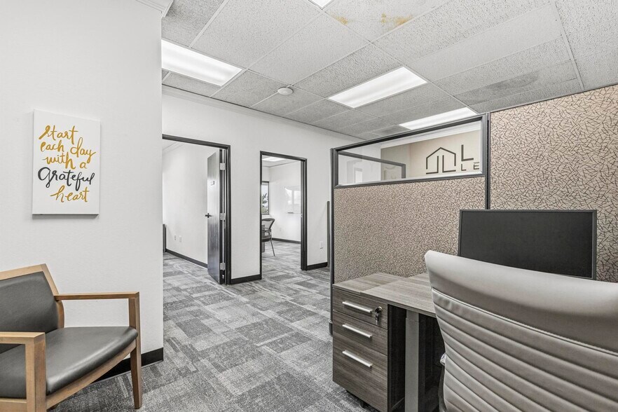 More Photos Of 2555 3rd St, Sacramento Office For Lease