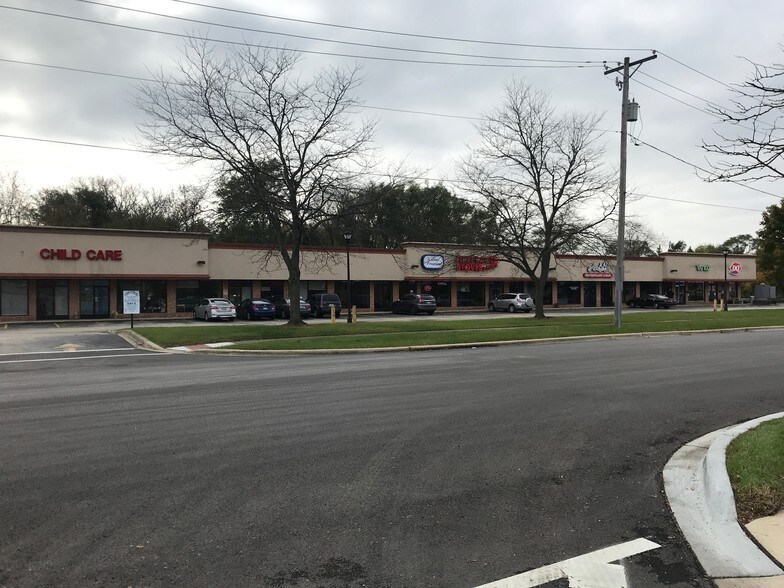 More Photos Of 3S071 State Route 59, Warrenville Restaurant For Lease
