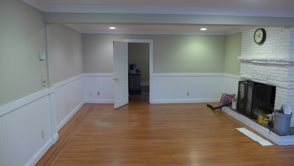 More Photos Of 2025 Rt-71, Spring Lake Office For Lease
