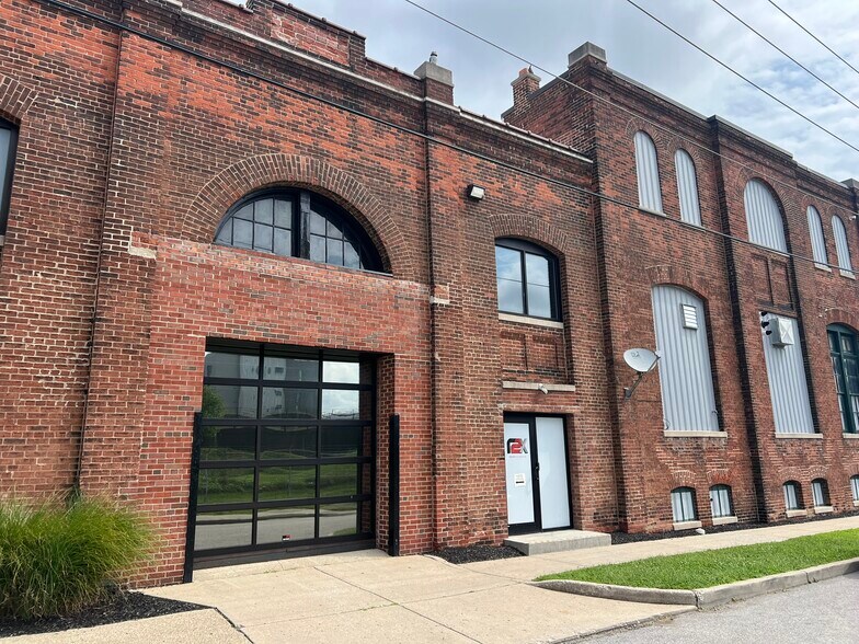 More Photos Of 930 Daly St, Indianapolis Loft Creative Space For Lease
