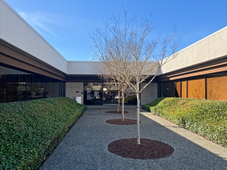 More Photos Of 131 Stony Cir, Santa Rosa Coworking Space