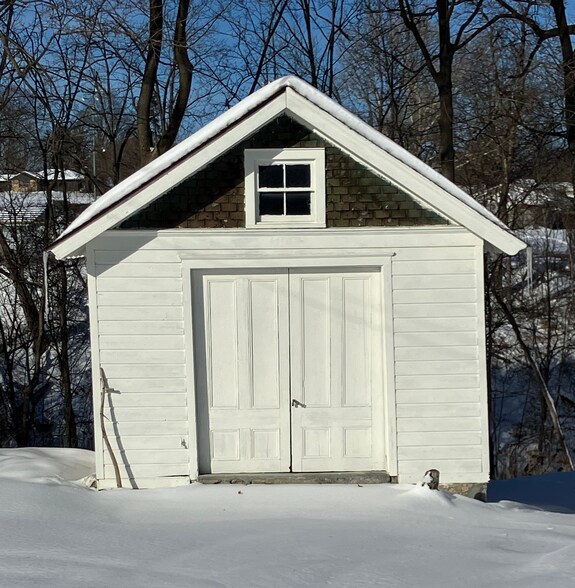 More Photos Of 54 Parkwood Blvd, Hudson Apartments For Sale