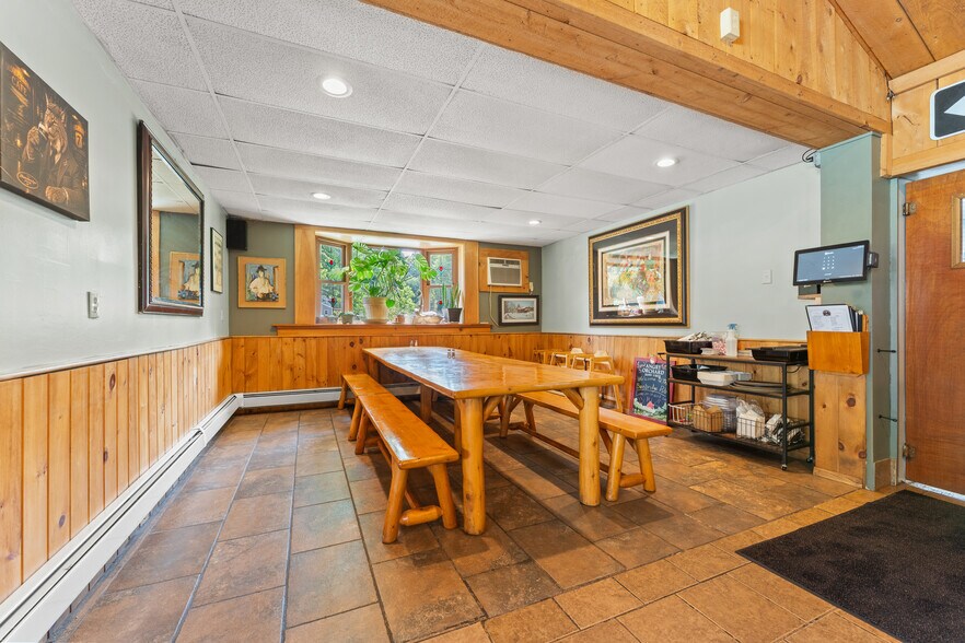 More Photos Of 2582 State Highway 7, Bainbridge Restaurant For Sale