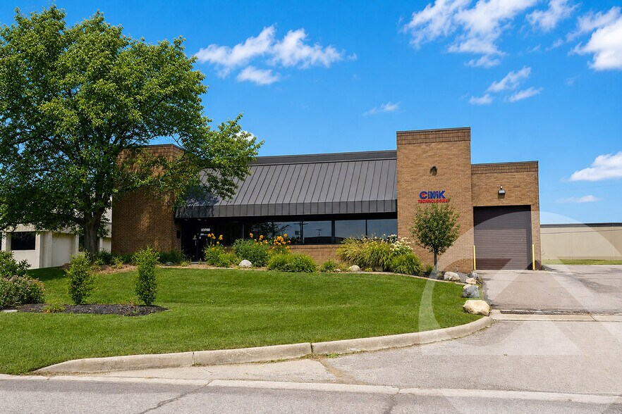 Primary Photo Of 23700 Research Dr, Farmington Hills Warehouse For Lease