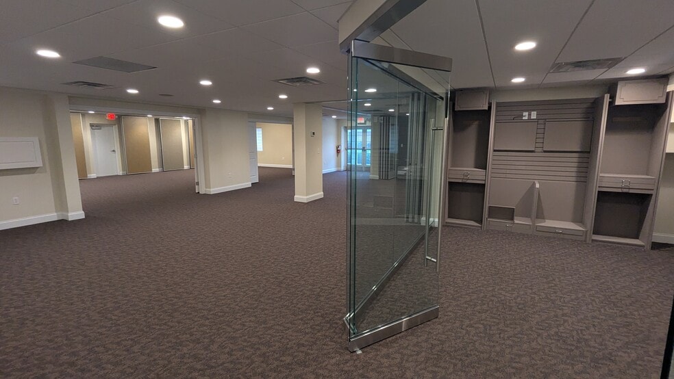 More Photos Of 22100 Mastick Rd, Fairview Park Office For Sale