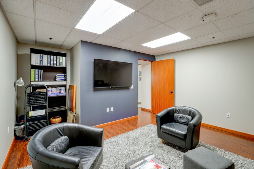 More Photos Of 155 El Camino Real, Tustin Office For Lease