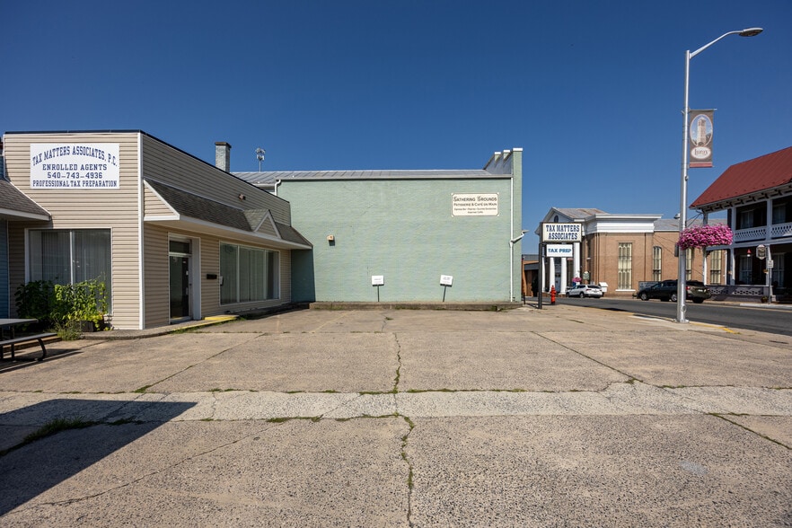 More Photos Of 30 E Main St, Luray Office For Sale