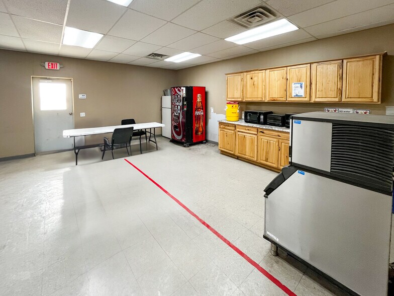 More Photos Of 12301 W County Road 125, Odessa Distribution For Sale