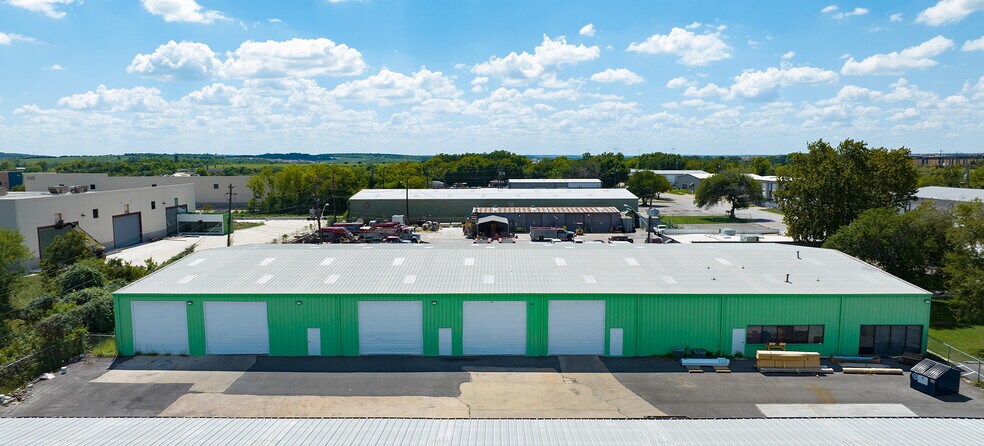 More Photos Of 4204-4210 Felter, Austin Unknown For Lease