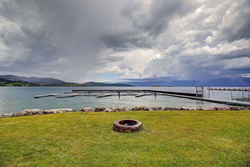 More Photos Of 23113 Rollins Lakeshore Dr, Rollins General Retail For Sale