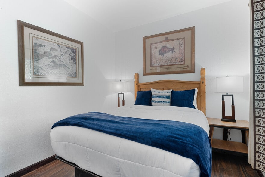 More Photos Of 4548 N State Route 89A, Sedona Hotel For Sale