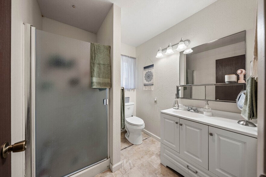 More Photos Of 4584 S Terrace Ave, Lakeport Apartments For Sale