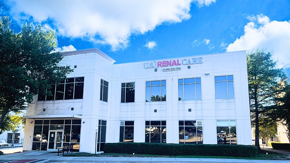 More Photos Of 4108 W 15th St, Plano Office For Sale