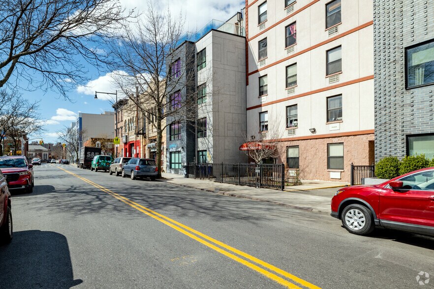 More Photos Of 1251 Dekalb Ave, Brooklyn Apartments For Sale
