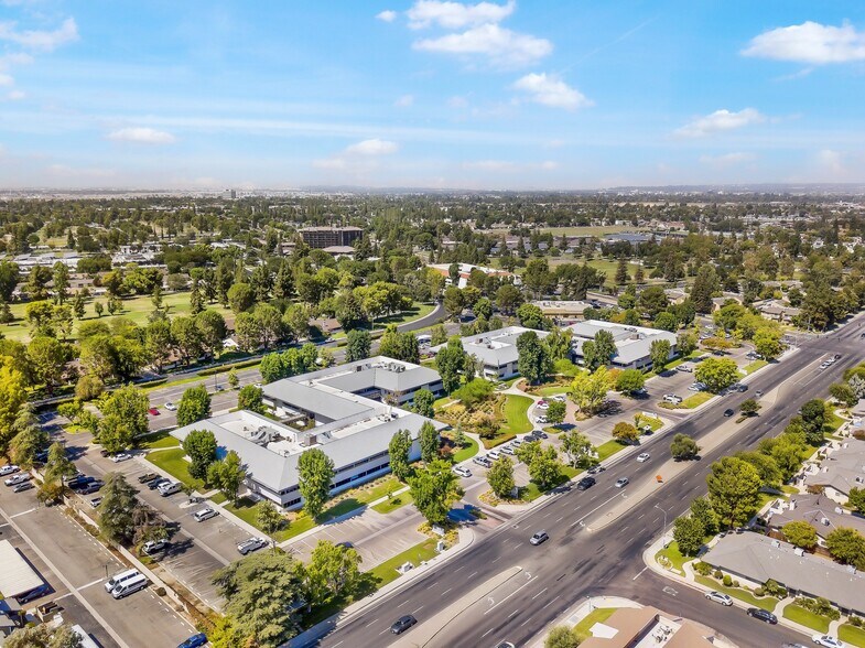 More Photos Of 5500 Ming Ave, Bakersfield Medical For Lease